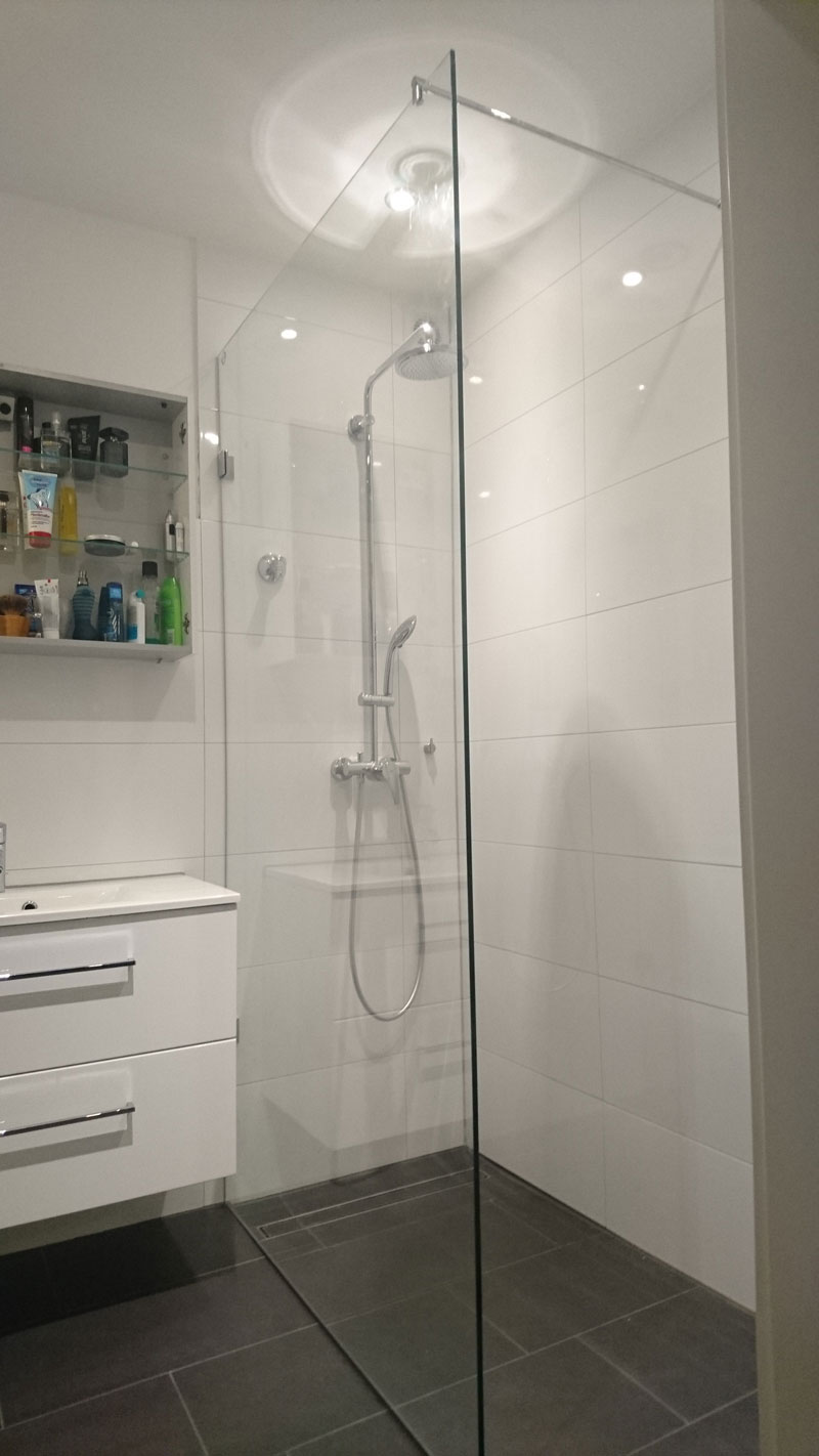 Glas Badezimmer koeln